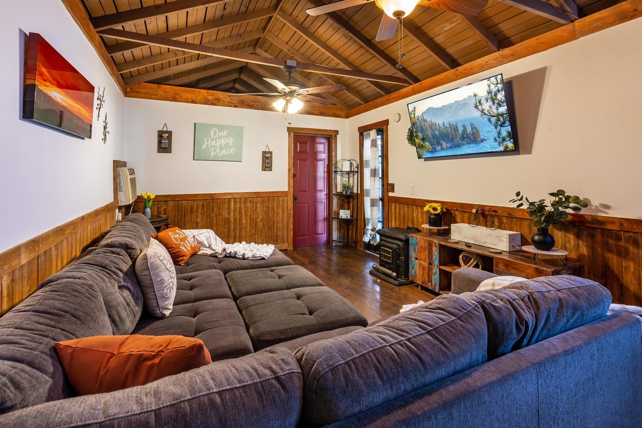 3981 Rosewood Place #1 - Photo 3 of 17