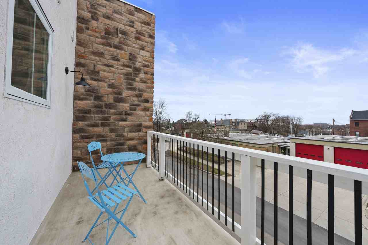 1438 Indianola Ave #1438 - Photo 6 of 27