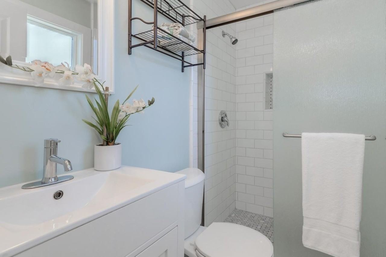 1145 Market Street #1 - Photo 6 of 9