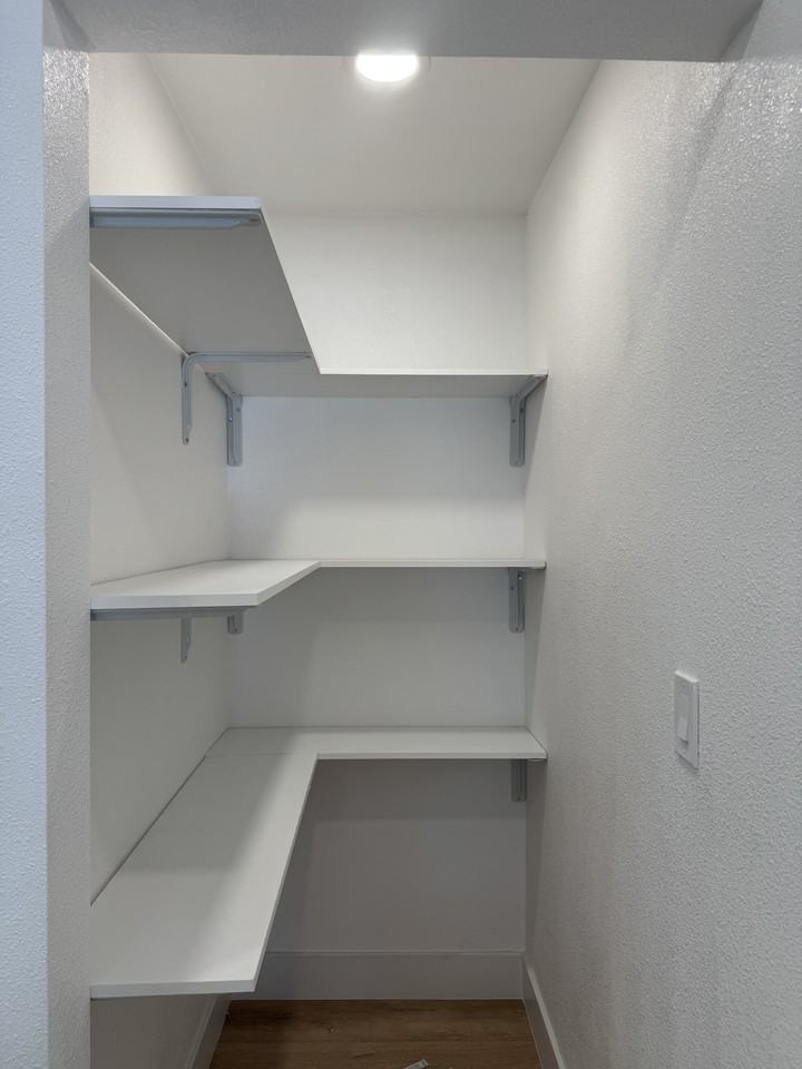 942 Santa Clara St #1 - Photo 4 of 11