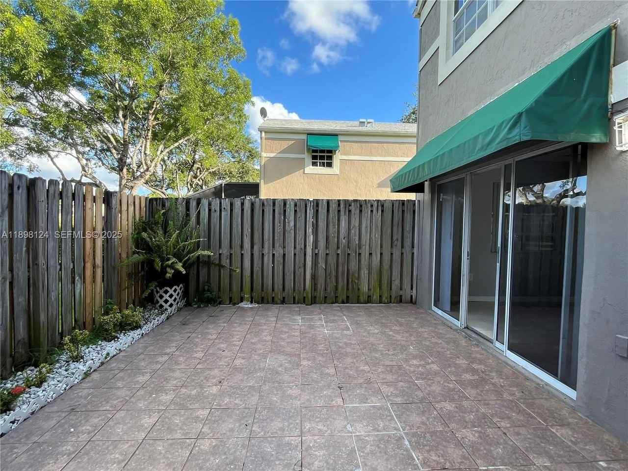 5150 Lake Loop Road - Photo 5 of 26