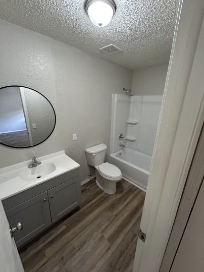 205 Randal St #4 - Photo 6 of 10