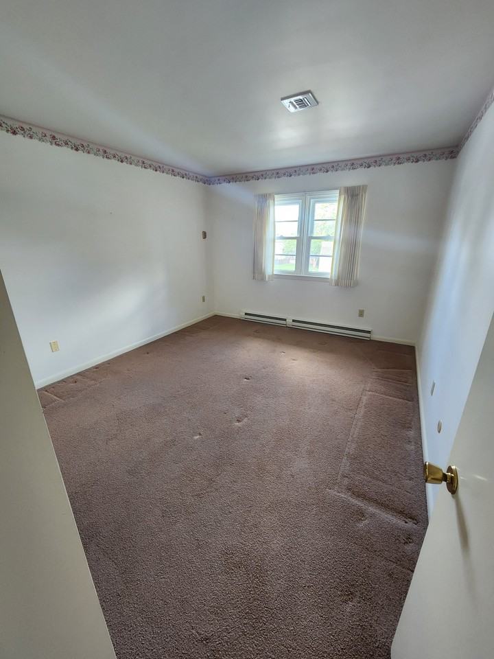 5 Birch Dr #1 - Photo 4 of 20