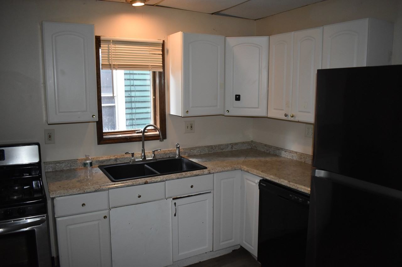 102 Englewood Avenue #1 - Photo 5 of 5