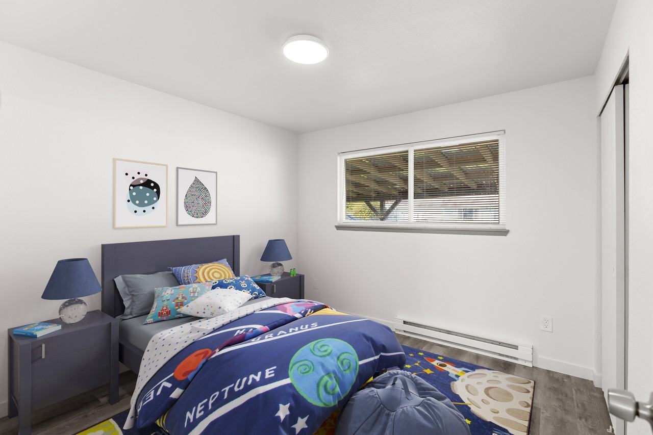 722 Water Street - Photo 4 of 6