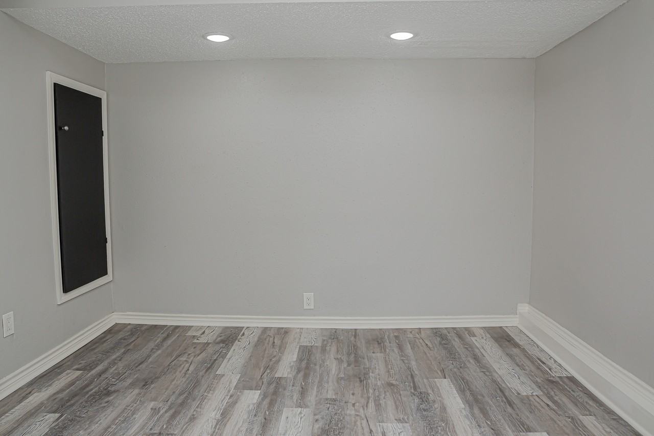 4748 4748-4822 Merwin Street - 4804 - 07 #4804-07 - Photo 5 of 22