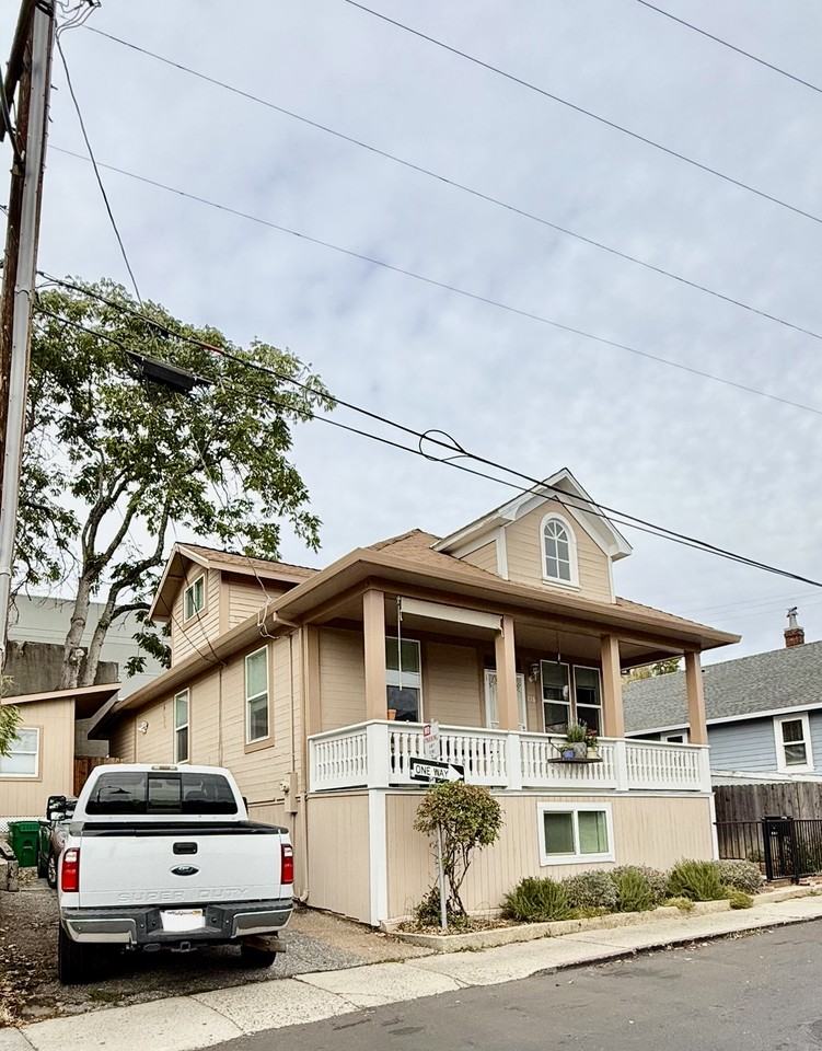 116 North Church Street #1 - Photo 2 of 19