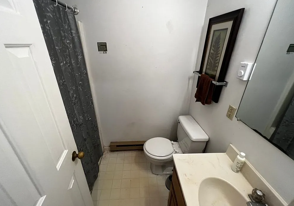 32 Salem Place #1 - Photo 7 of 8