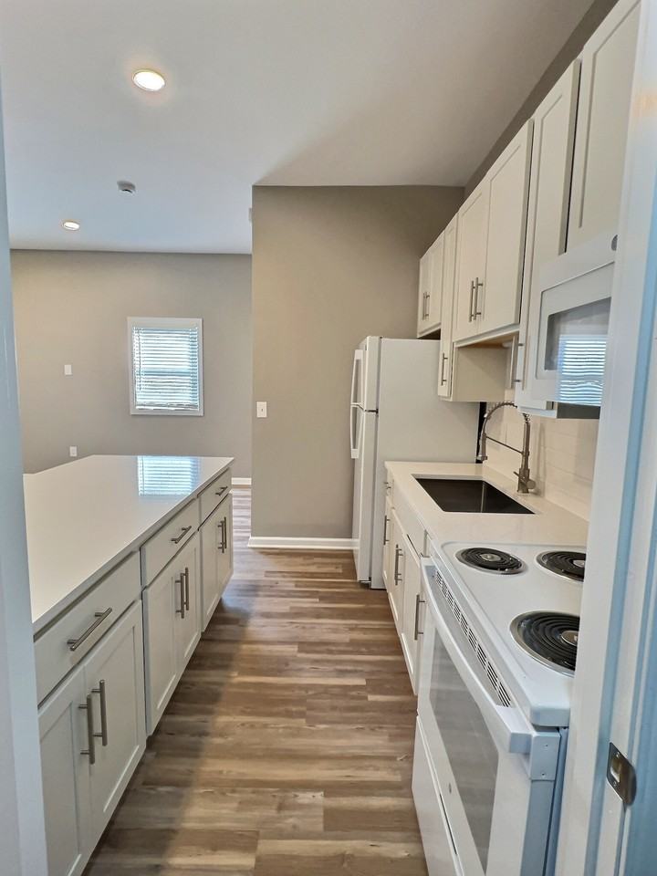 2501 N Bartlett Ave #C - Photo 6 of 10