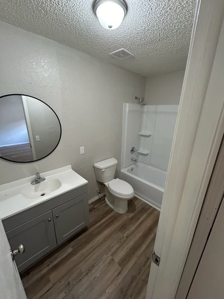205 Randal St #4 - Photo 5 of 10
