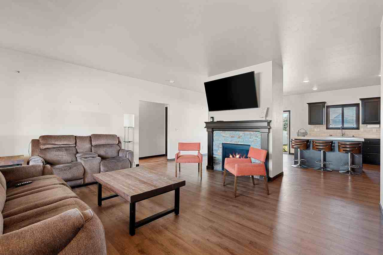 517 Pebblestone Circle #1 - Photo 5 of 10