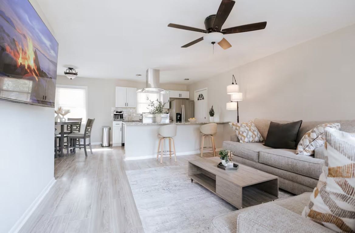 3047 Horse Shoe Drive #1 - Photo 2 of 6