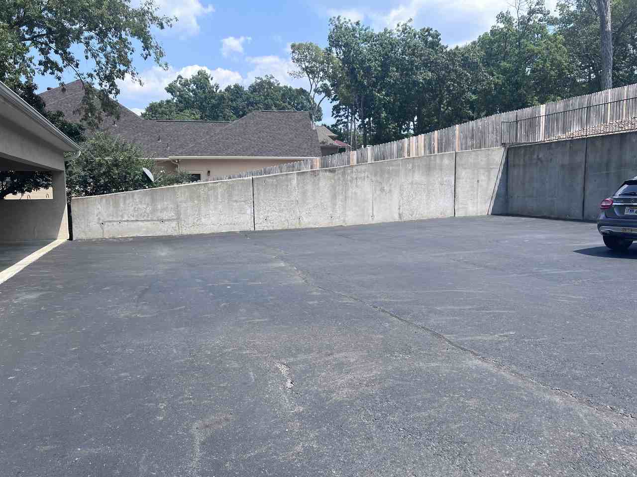 225 225 Lookout Pt F3 - 1 #1 - Photo 5 of 42