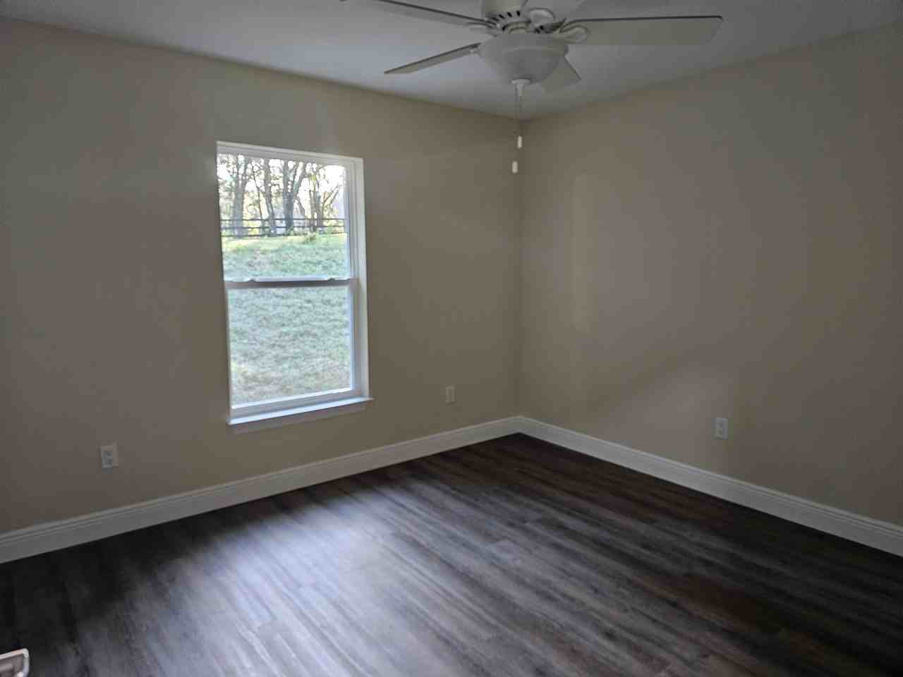 11661 North Kenlake Circle #1 - Photo 5 of 10