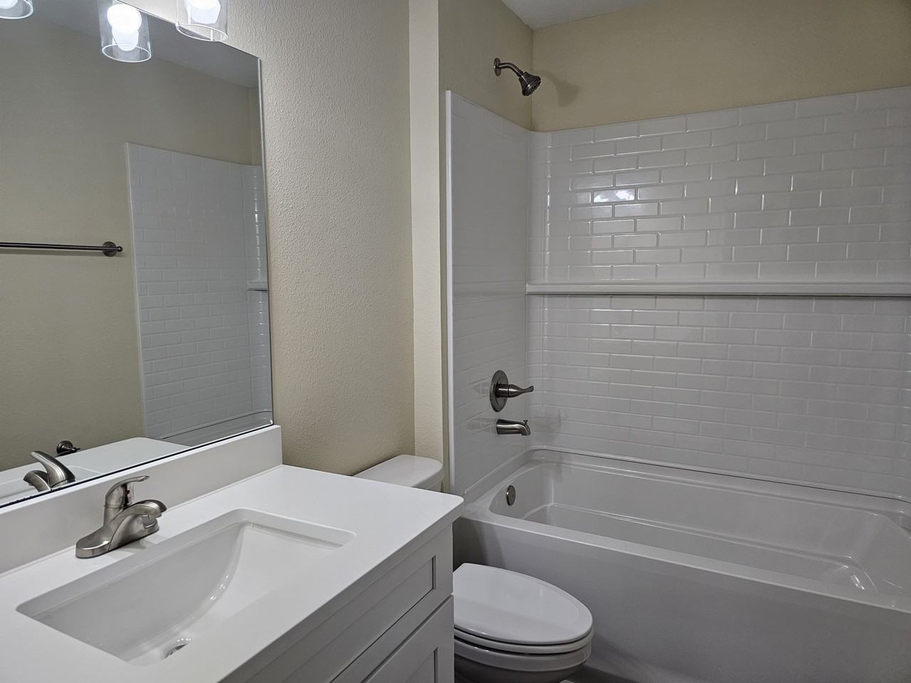 11661 North Kenlake Circle #1 - Photo 7 of 10