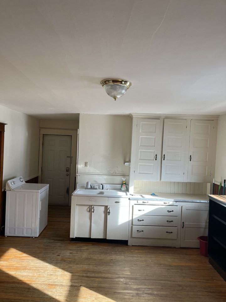 372 South Madison Street #2 - Photo 3 of 8