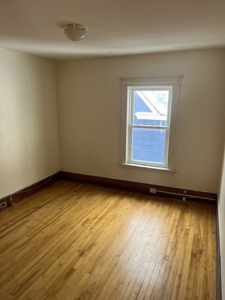 372 South Madison Street #2 - Photo 5 of 8