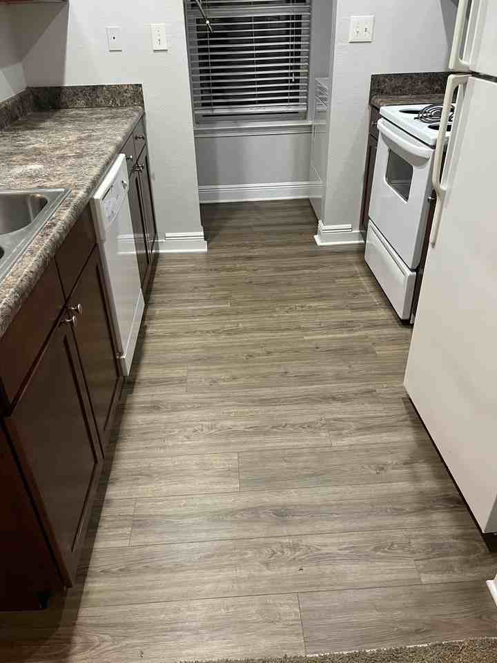 12141 Prudie Circle #C - Photo 4 of 11