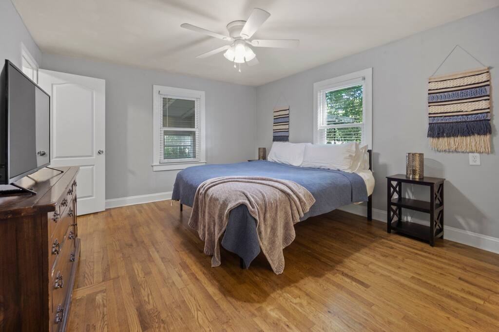 14 Webb Street #1 - Photo 5 of 27