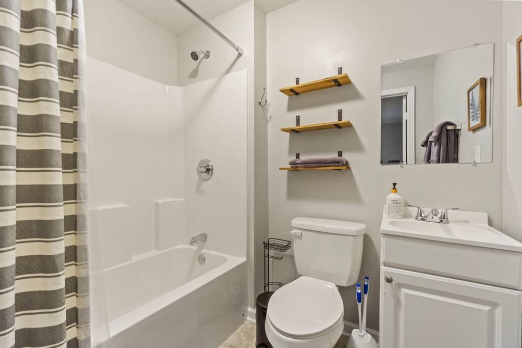 14 Webb Street #1 - Photo 6 of 27