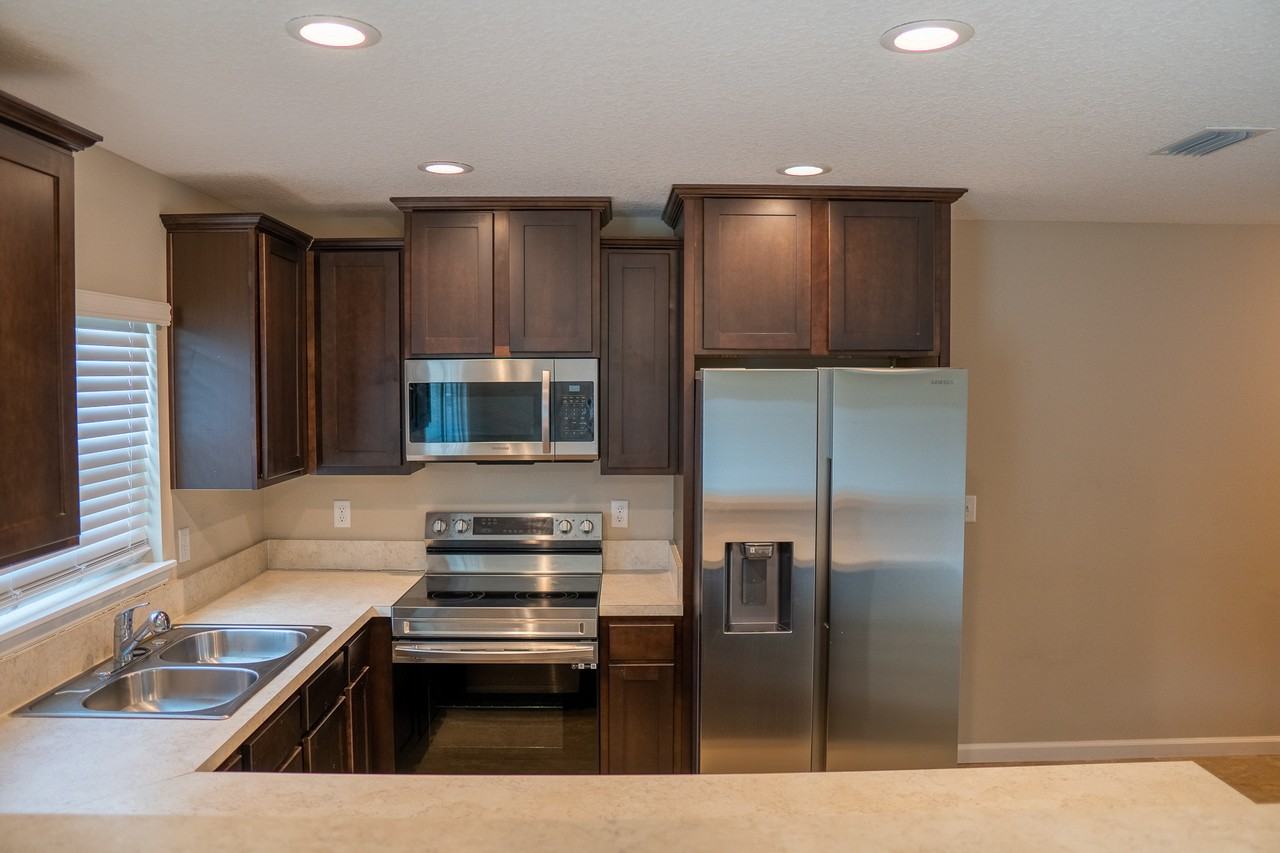 4016 Pine Hill Pt #4016 - Photo 3 of 11