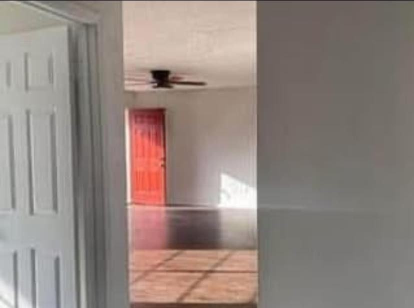 606 Yvonne St #606B - Photo 3 of 5