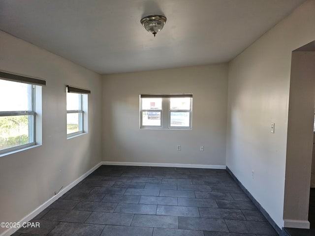 705 Satsuma Ave #1 - Photo 4 of 12