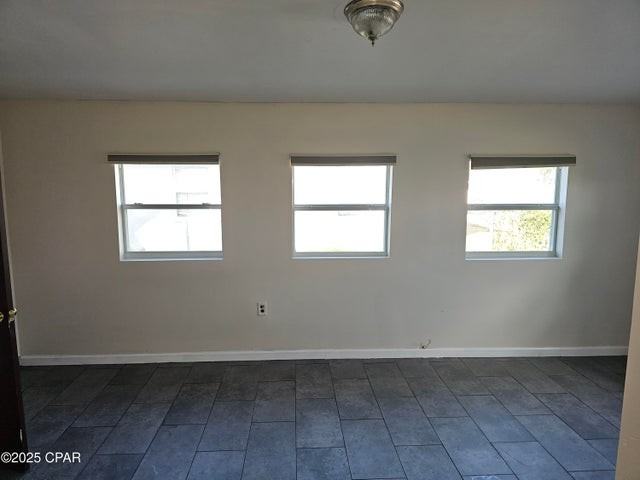 705 Satsuma Ave #1 - Photo 6 of 12