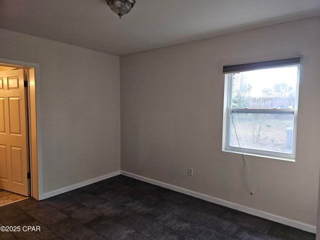 705 Satsuma Ave #1 - Photo 7 of 12