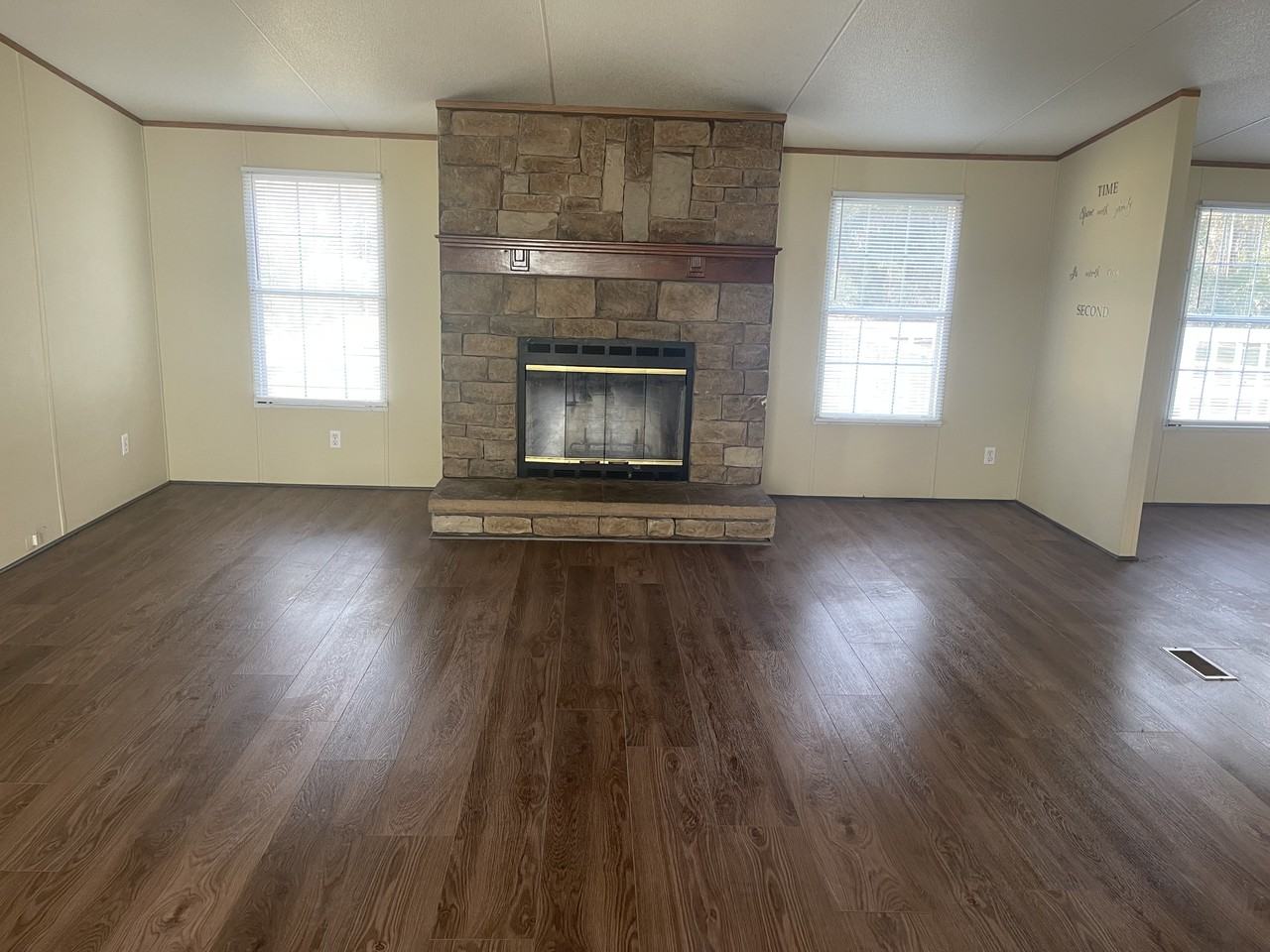 Springfield Road #824 - Photo 3 of 10