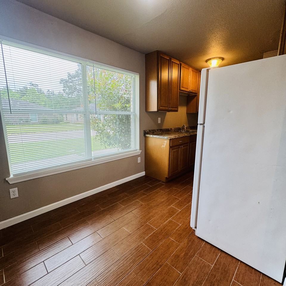 235 Prince Hall Lane - Photo 5 of 27