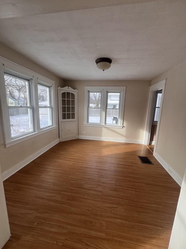 1104 Myrtle Avenue #1 - Photo 3 of 8