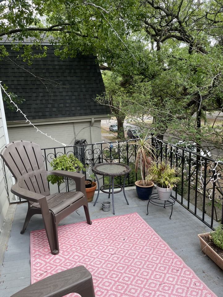 1018 S Carrollton Ave #C - Photo 2 of 14