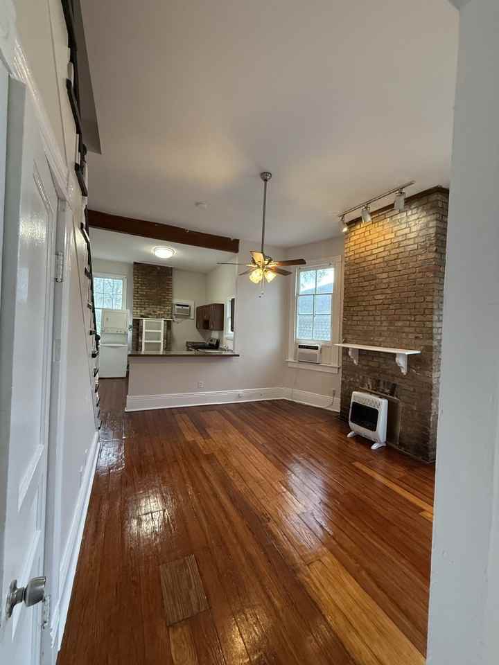 1018 S Carrollton Ave #C - Photo 3 of 14