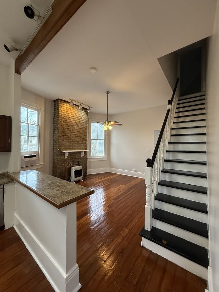 1018 S Carrollton Ave #C - Photo 4 of 14