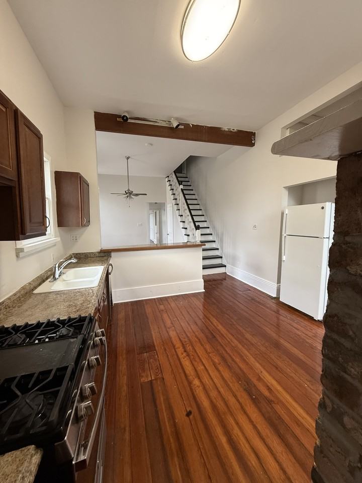 1018 S Carrollton Ave #C - Photo 5 of 14