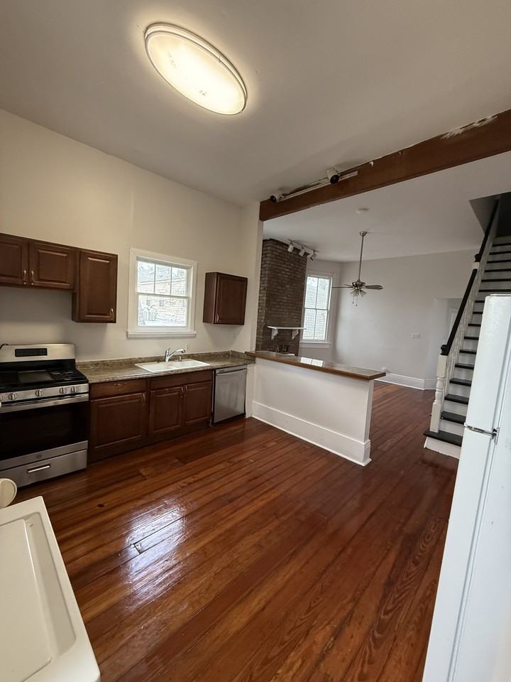 1018 S Carrollton Ave #C - Photo 6 of 14