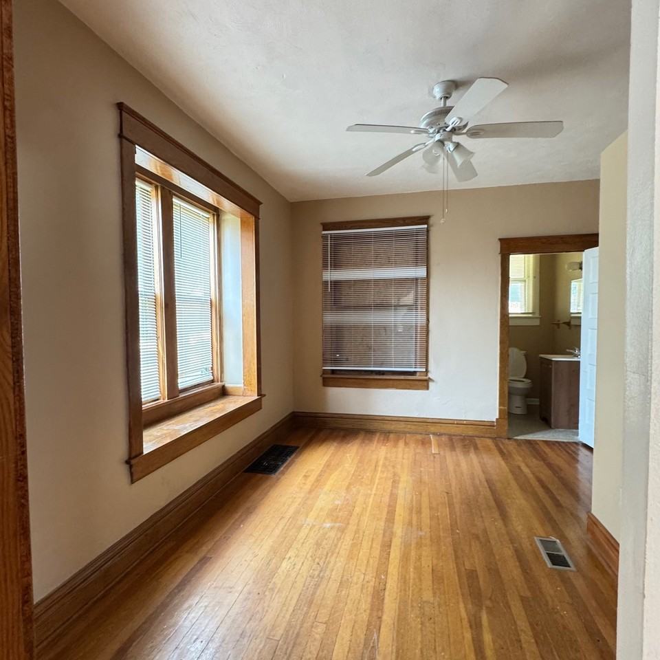 916 Bellefontaine Ave #1 - Photo 4 of 4