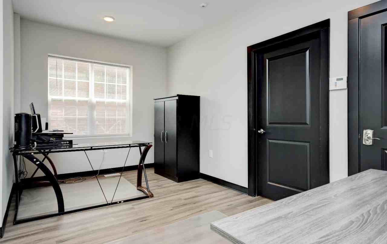 1384 East Main Street #1384 - Photo 5 of 7