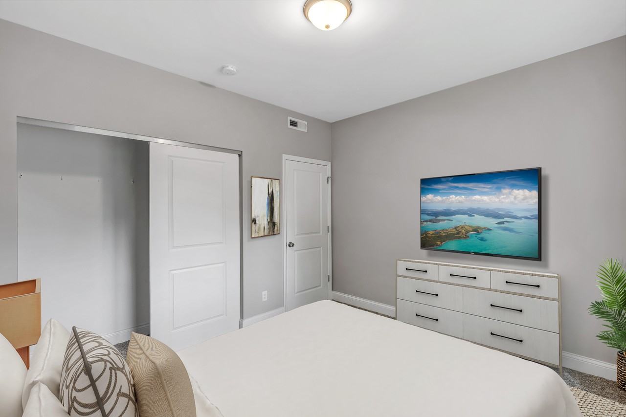 2806 Lafayette Ave #C - Photo 2 of 14