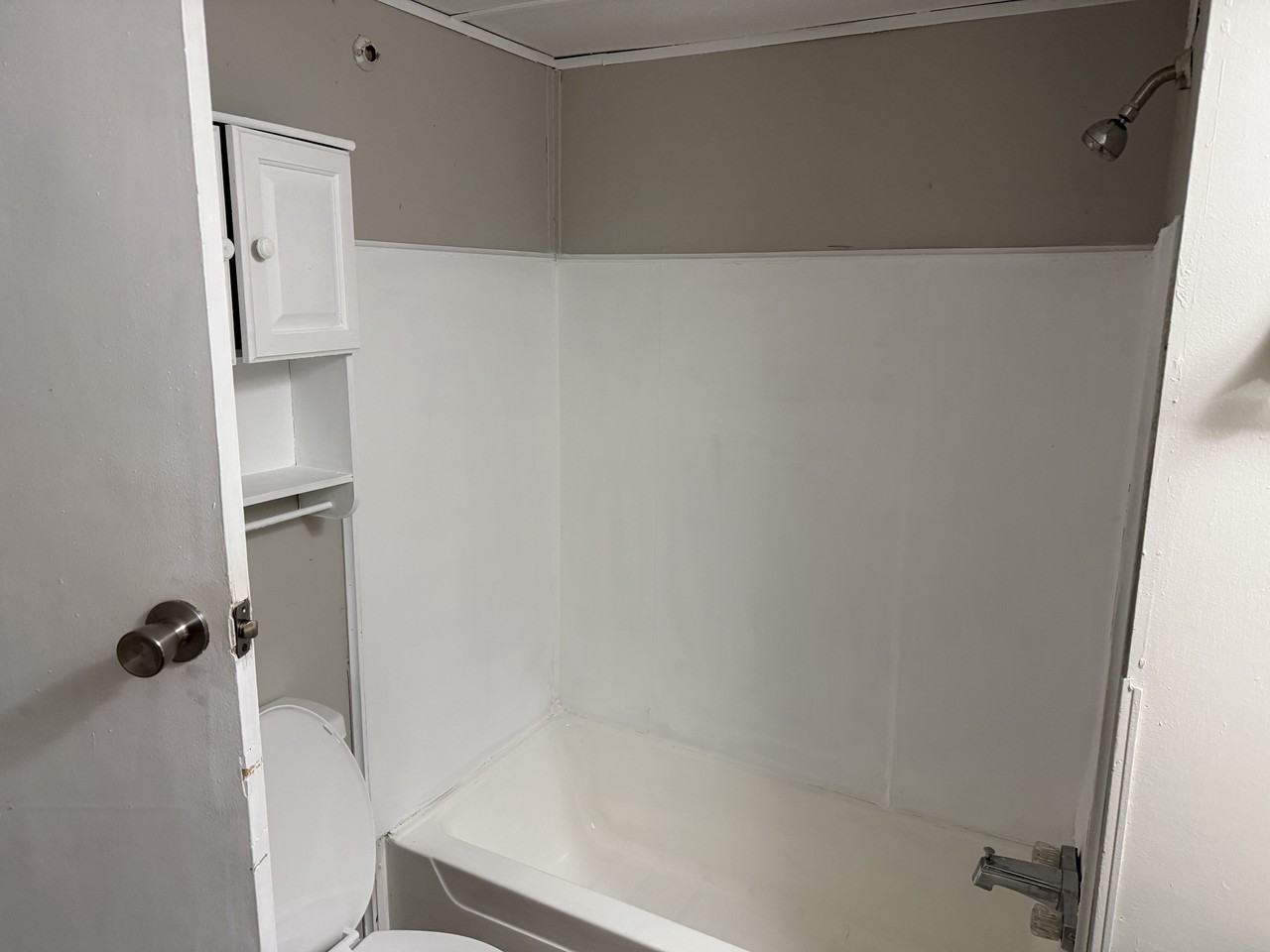 208 S 4th St #3 - Photo 2 of 11