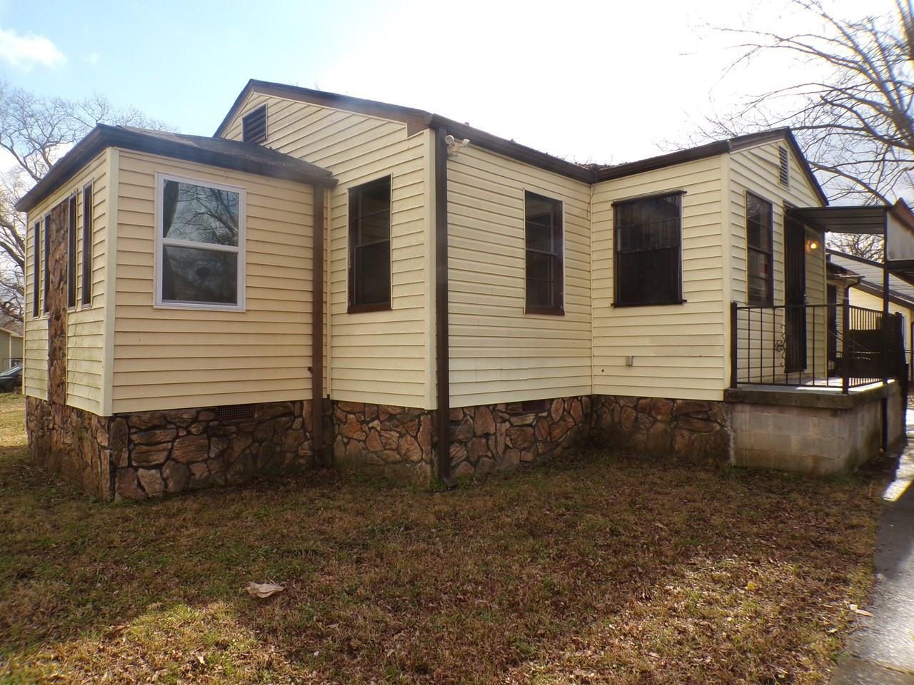 200 23rd Street Southwest #1 - Photo 2 of 21