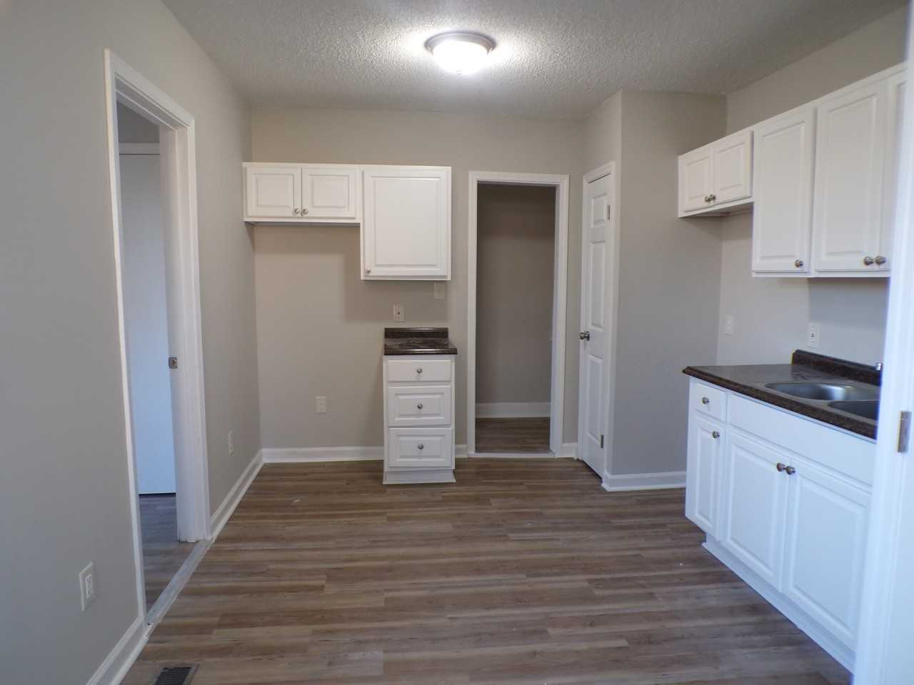 200 23rd Street Southwest #1 - Photo 4 of 21