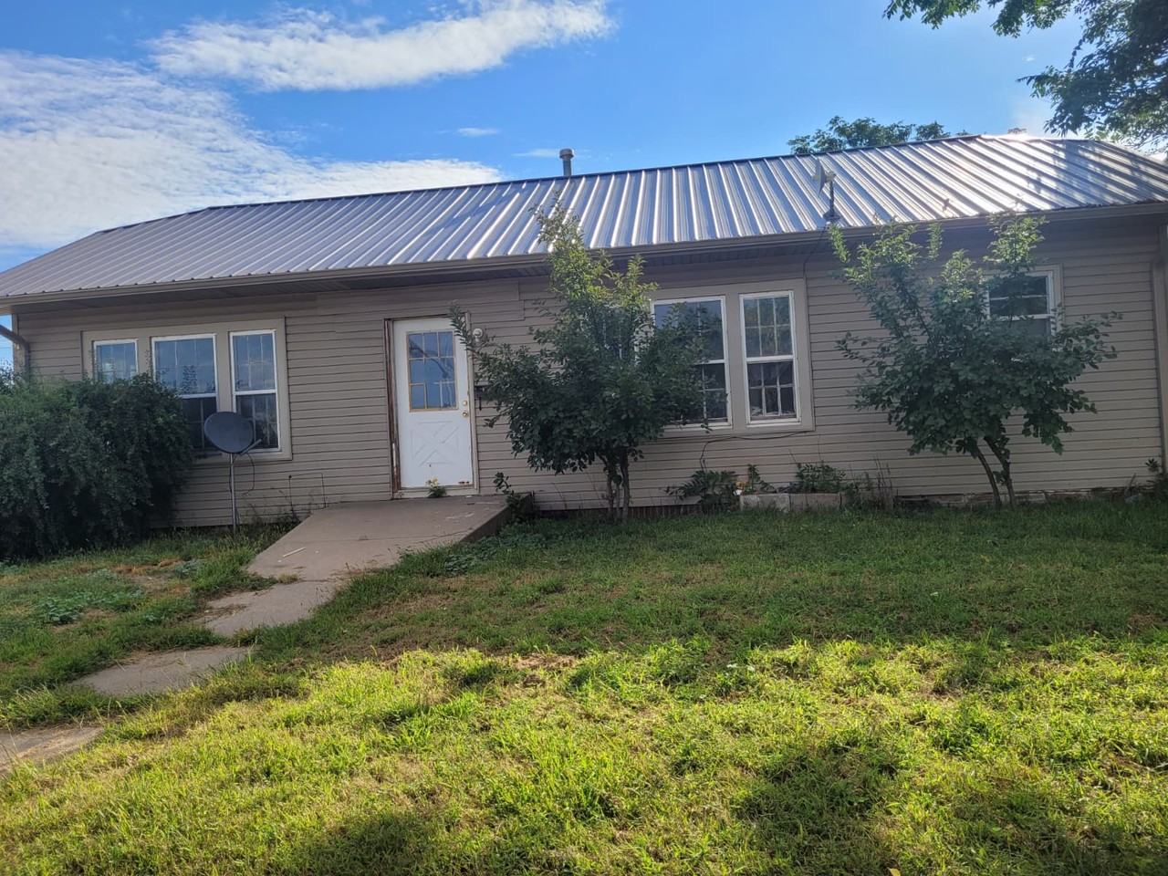 803 South Locust Street #1