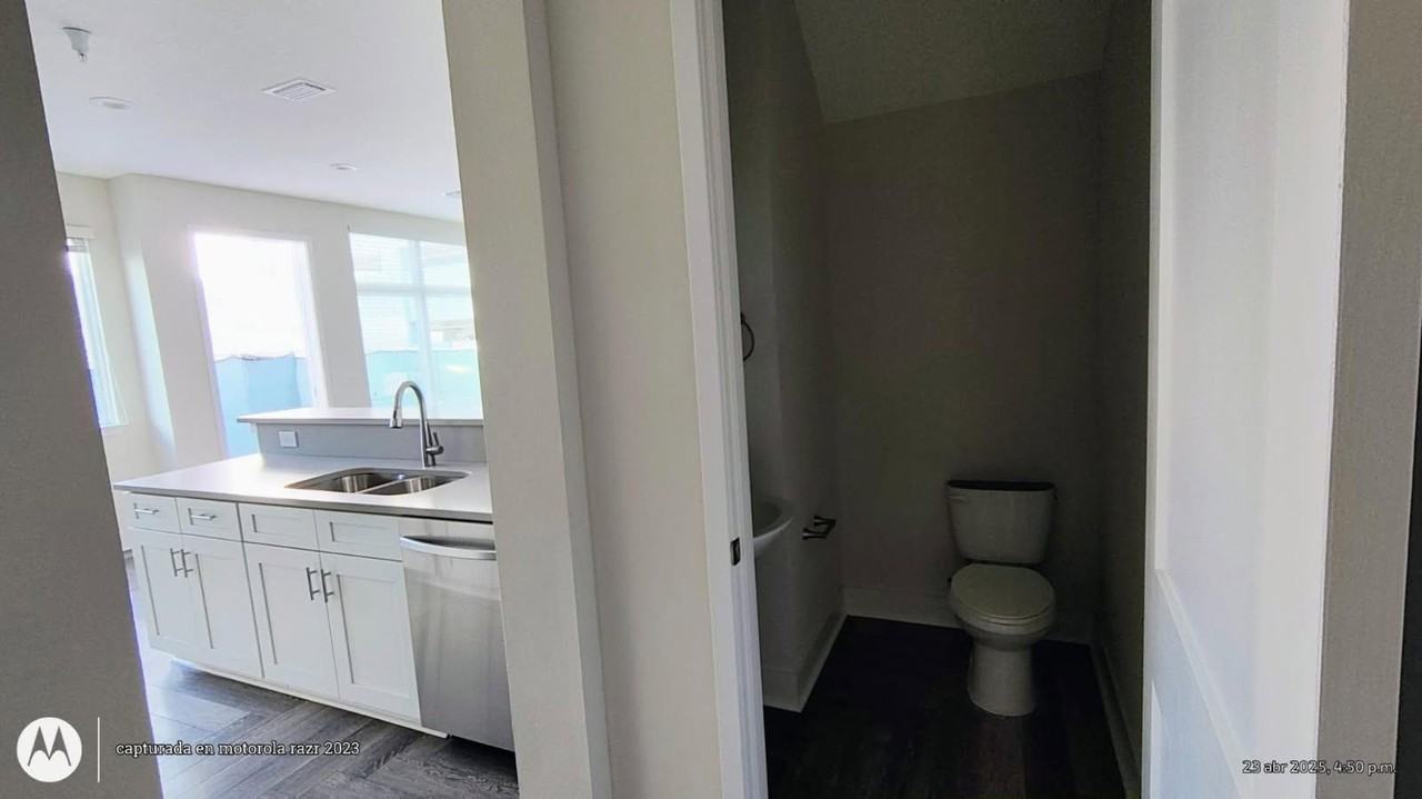 837 142 - 837 Calla Terrace North 0 #0 - Photo 3 of 23