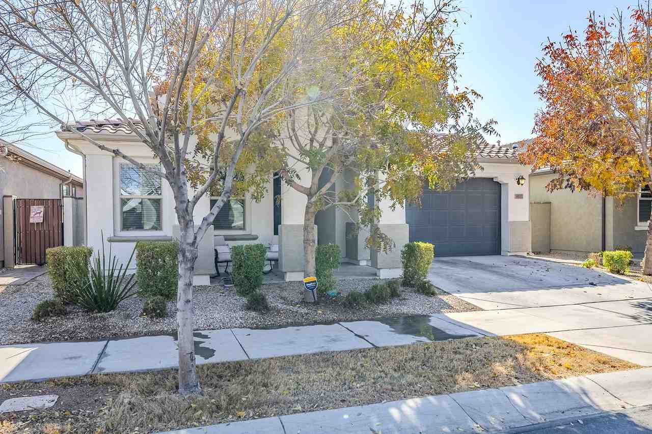 9935 East Thornbush Avenue #1 - Photo 2 of 47