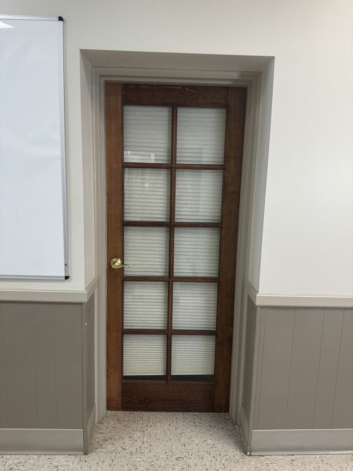 327 Mullin St #7 - Photo 2 of 5