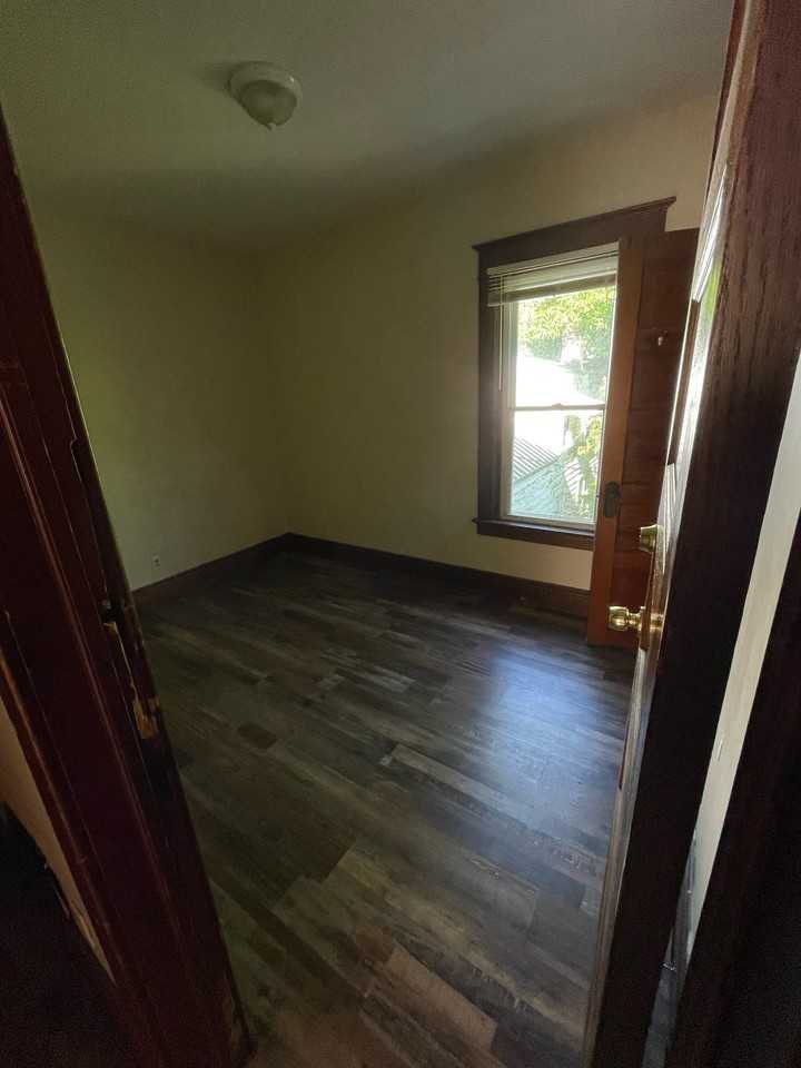 145 Minnesota Avenue #1 - Photo 7 of 8