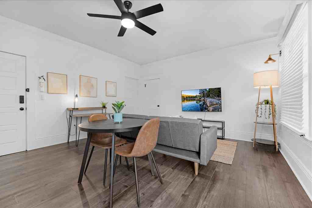 224 N Fulton St #4 - Photo 6 of 14