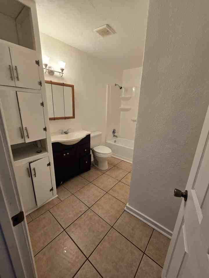 1701 13th St W Apt A #1701A - Photo 6 of 17